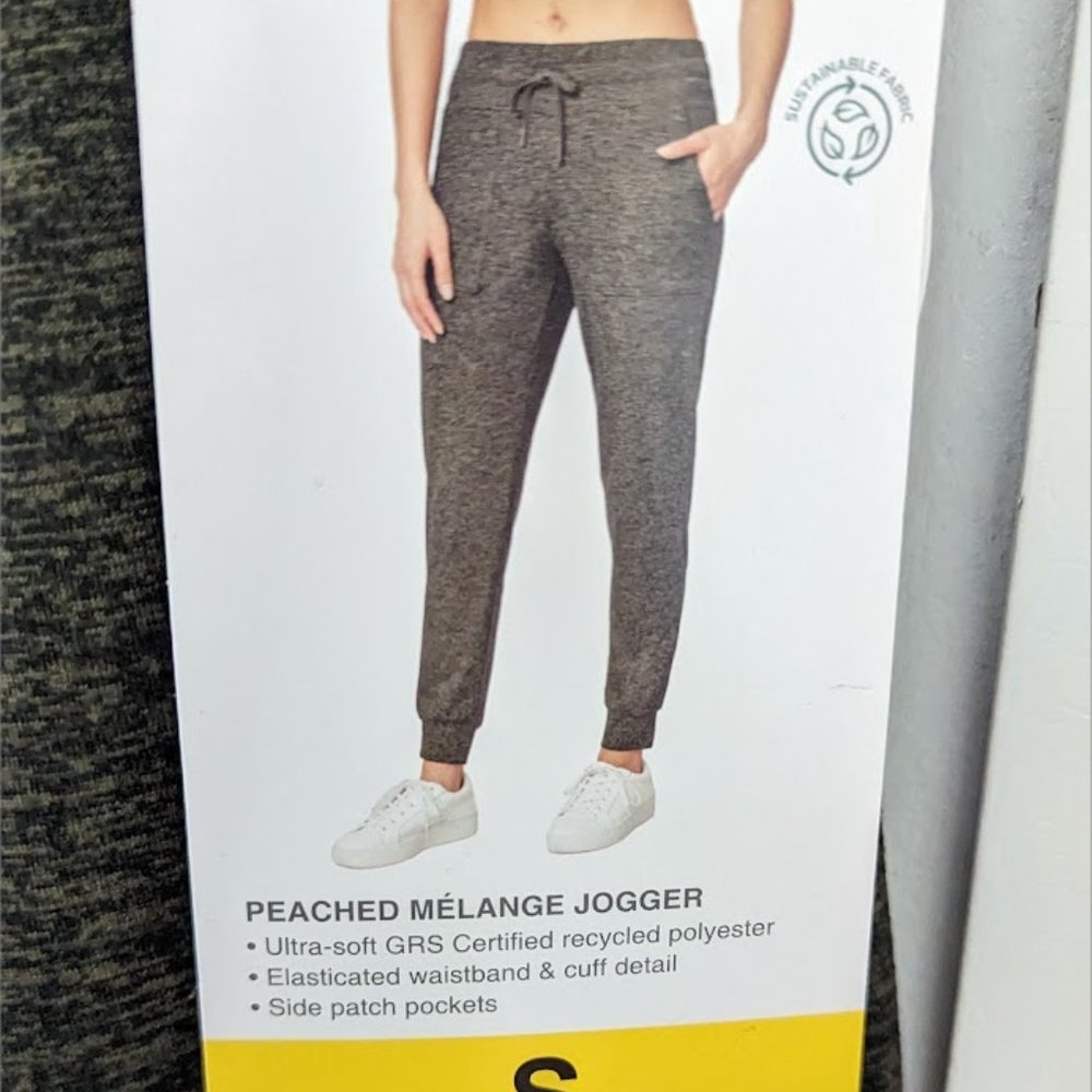 🌟 NWT Mondetta Size S Dark Green Peached Mélange Jogger - Chic & Comfy 🌟 - Picture 8 of 8